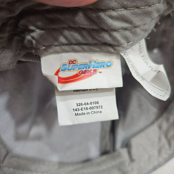 DC Super Hero Girls "Be Awesome" Gray Patterned Cap OSFM 100% Cotton - Picture 4 of 8